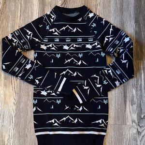 Sweaty Betty Navy and White Mountain Pattern Crewneck Ski base layer Size small